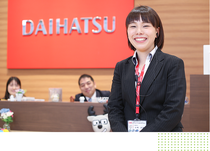 採用コンテンツ　先輩インタビュー　西新店　営業 本郷 道恵